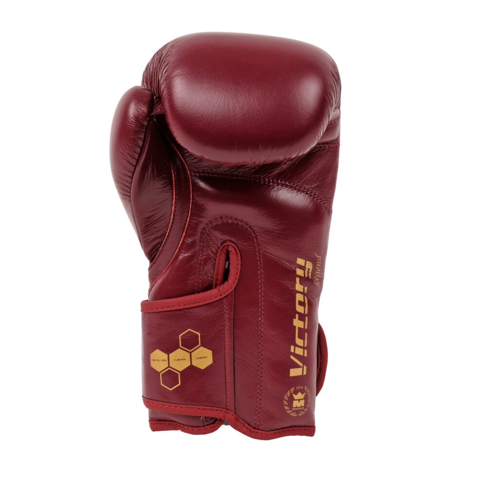 Face intérieure du gant de boxe Montana VICTORY Legend : marquage Victory doré, hexagones dorés sur le dessus et manchette à fermeture rapide par scratch.
