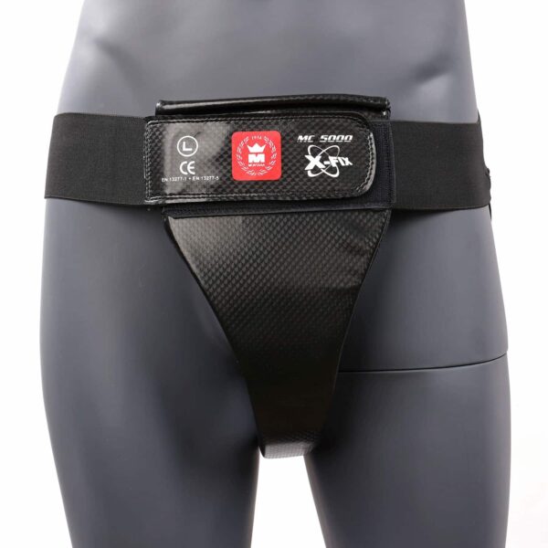Coquille féminine MONTANA MC5000 X-Fix, forme monocoque ergonomique pour la morphologie féminine, maintien optimal, confort et sécurité assurés.