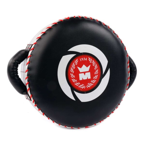 Bouclier rond Montana PUNCHSHIELD en PolyComposite Barex avec mousse EVA multicouche. Double poignées rivetées pour une tenue ferme et une protection complète lors des frappes lourdes.