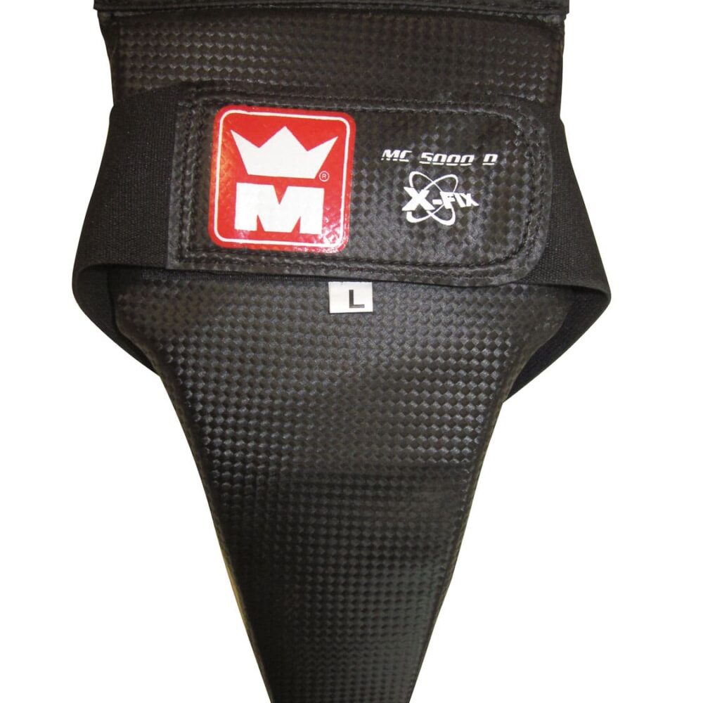 Coquille féminine MONTANA MC5000 X-Fix, forme monocoque ergonomique pour la morphologie féminine, maintien optimal, confort et sécurité assurés.