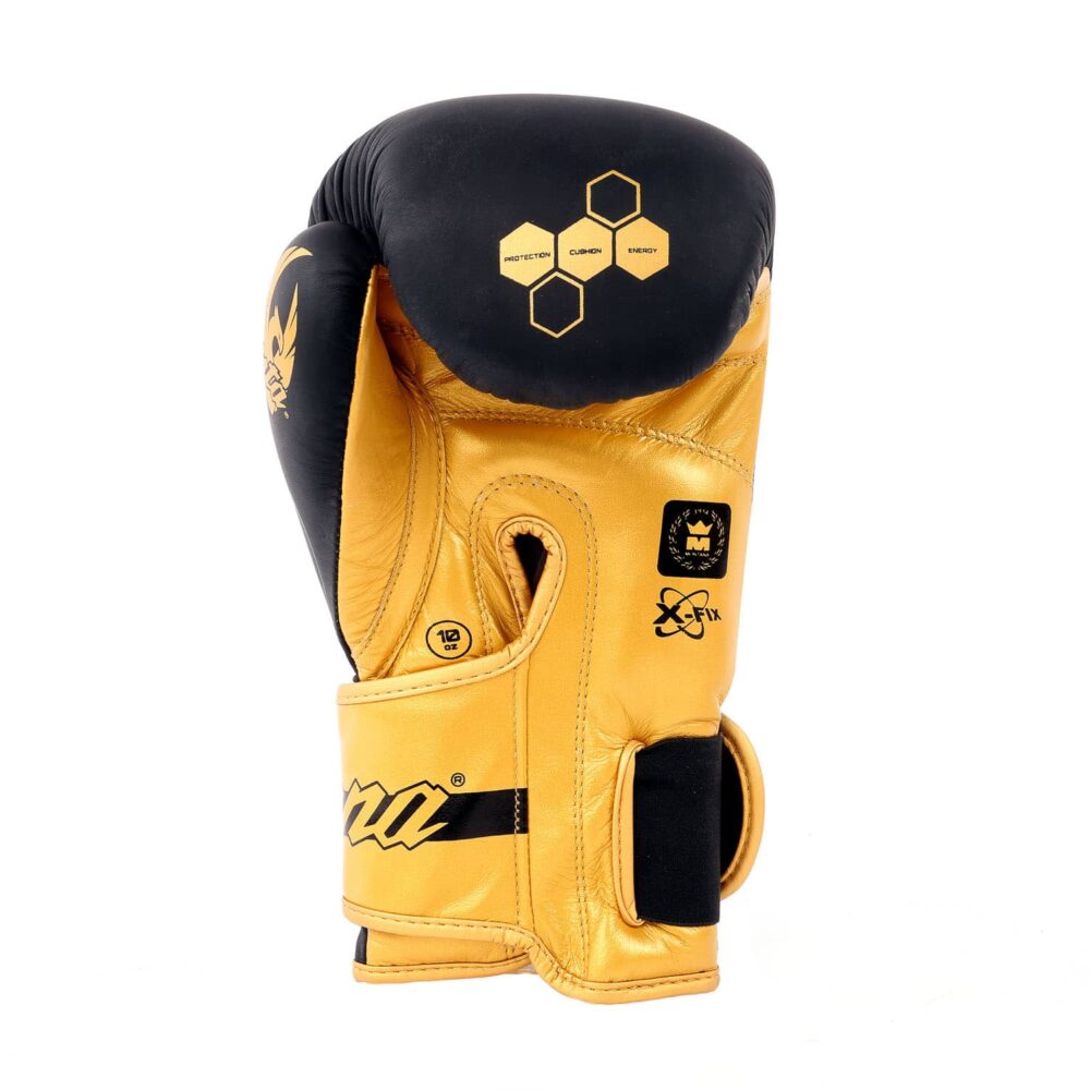 Gants de boxe noirs Montana DEVIL Phoenix – paume aérée en cuir naturel avec renforts internes et finition or, coutures nettes et système Roll Gripp visible.