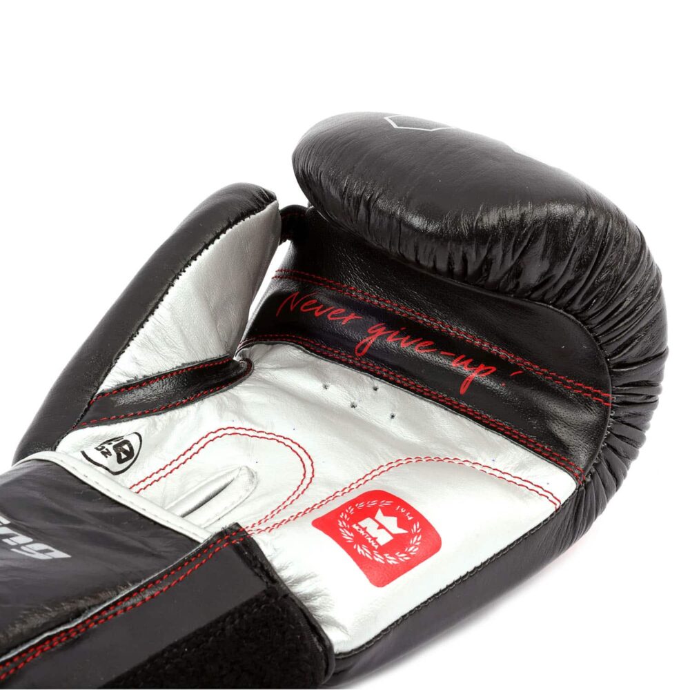 Gants de boxe noirs Montana SPARRING Identity – surface interne renforcée, coutures de précision, espace aéré.