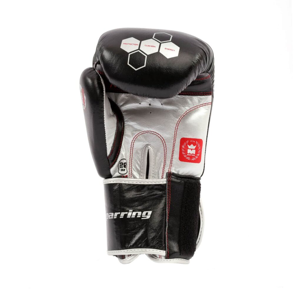 Gants de boxe noirs Montana SPARRING Identity – grande paume rembourrée avec doublure respirante et motifs brodés.