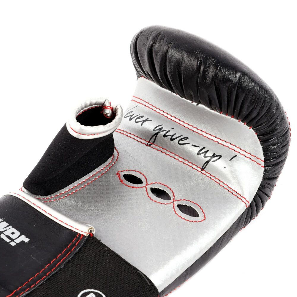 Gants de sac MS POWER Identity noirs en cuir de chèvre, avec mousse absorbante haute densité, confort optimal et fermeture rapide.